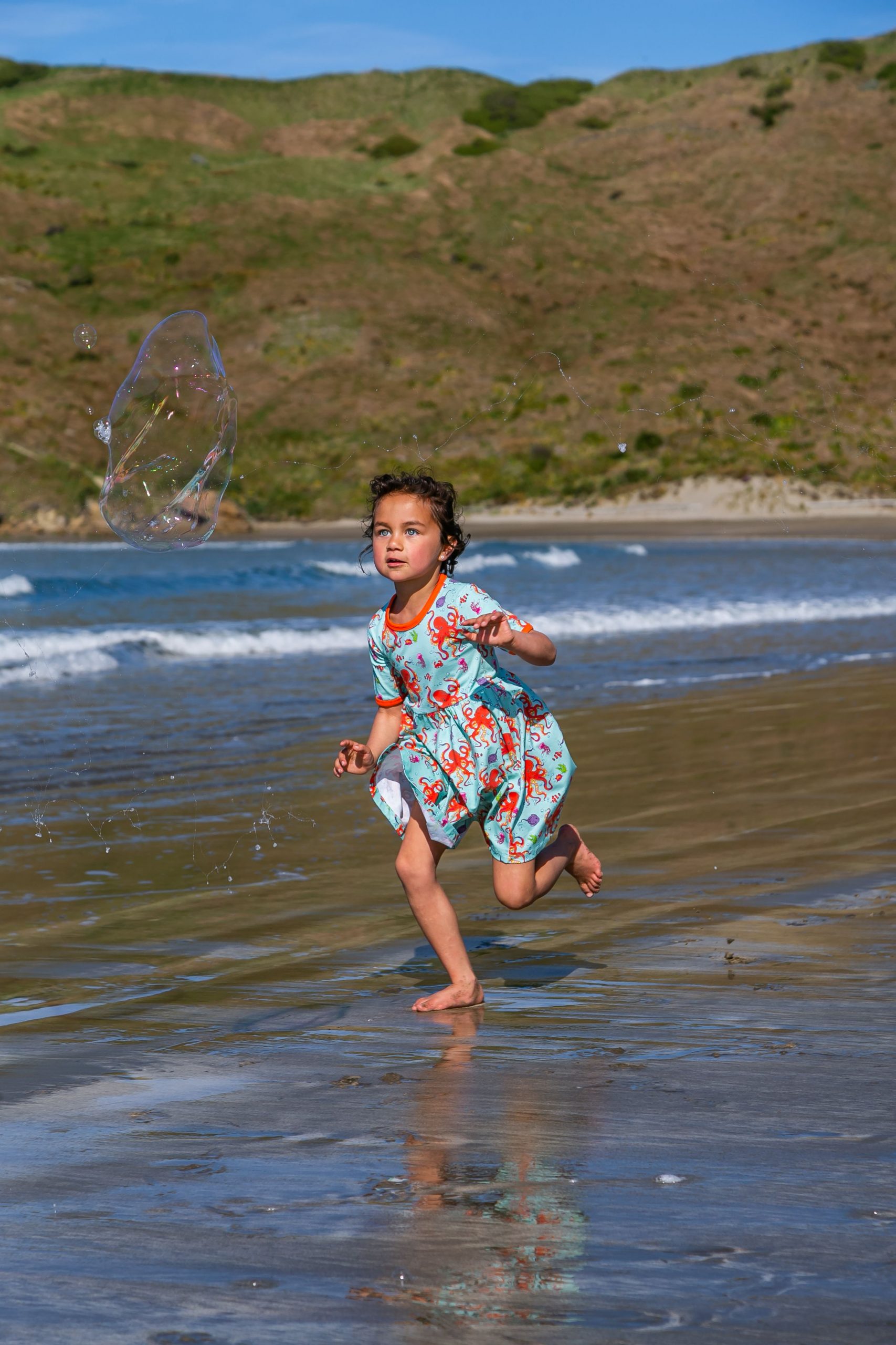 Coddi & Womple Octopus Octavia the Bubble Maker Short Sleeved Babydoll Dress (2 years only) - Image 3