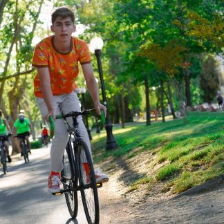 Moromini Adult's T-Shirt (Looser fit) in Crazy Banana