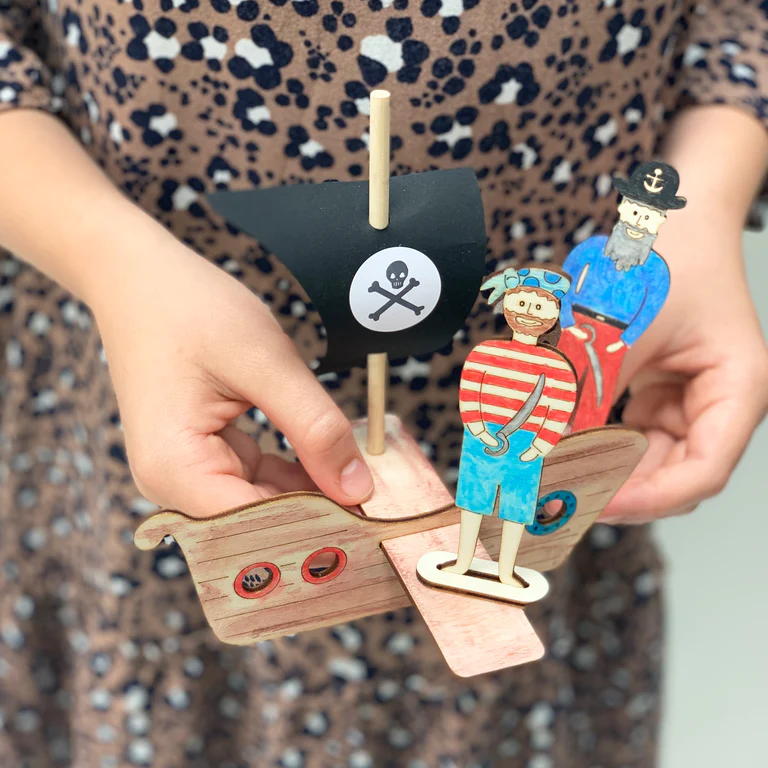 Cotton Twist - Make Your Own Pirate Scene Craft Kit Activity Box