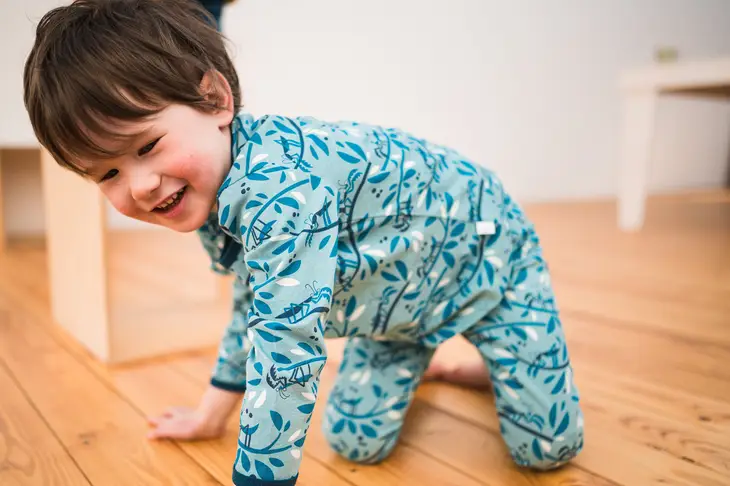 Merle Organic Long Sleeved T-Shirt - Mantises - Image 8