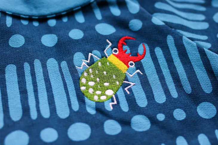 Merle Organic Oversized Box Sweatshirt - Stag Beetle - Image 9