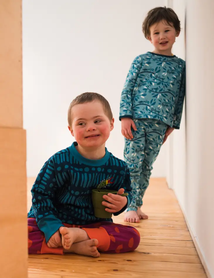 Merle Organic Long Sleeved T-Shirt - Mantises - Image 4