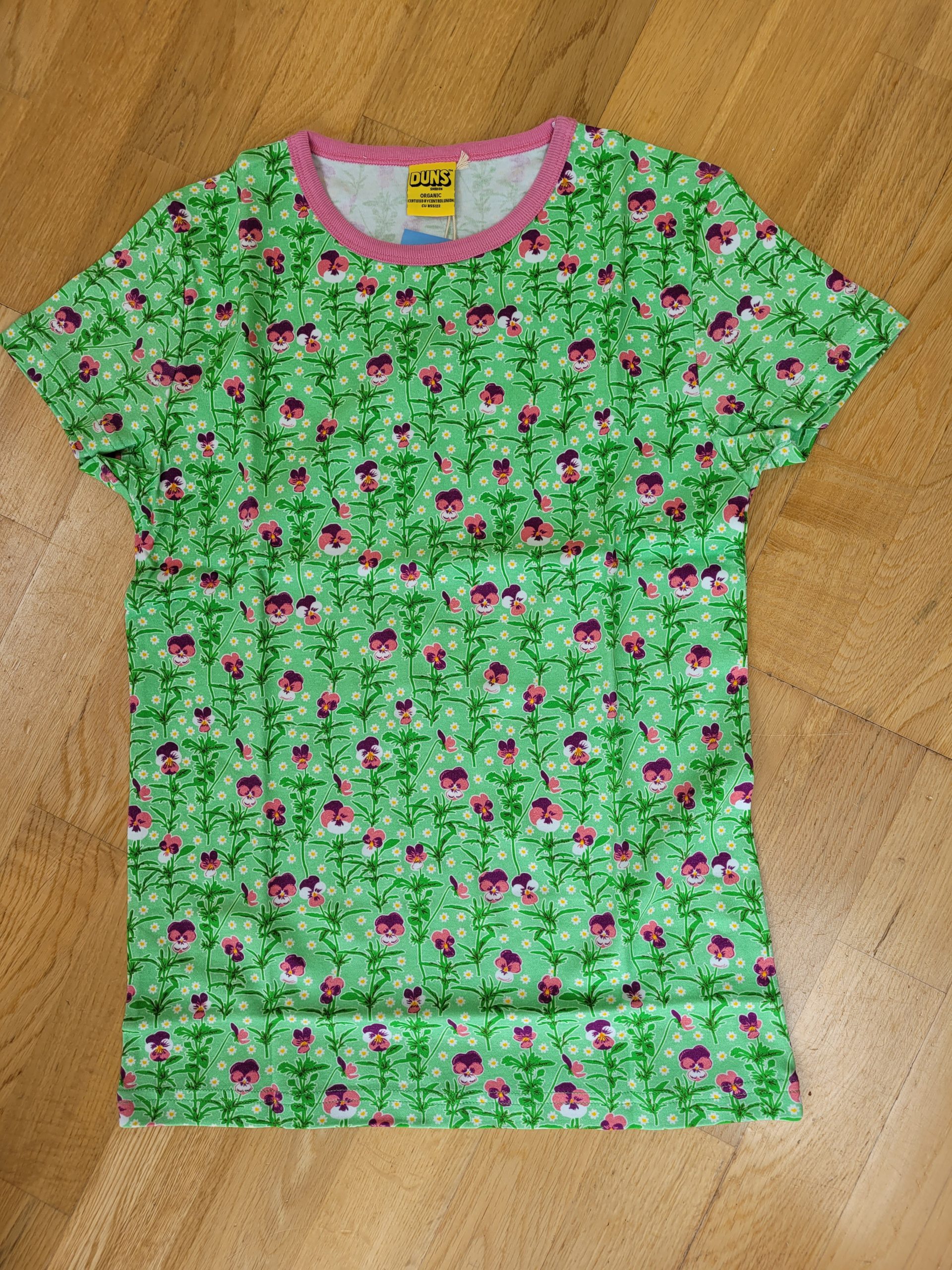 Duns Short Sleeved Top in Viola Spring Bouquet