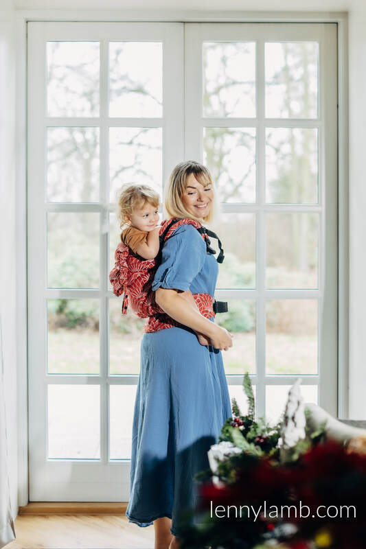 LennyLamb LennyPreschool Carrier in Lotus Foxy - Image 6