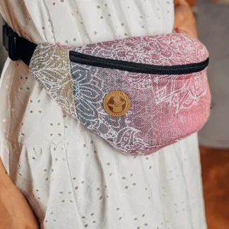 LennyLamb Small Waist Bag in Wild Wine Vineyard